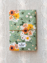 Load image into Gallery viewer, BOUQUET LARGE TRIFOLD COVER