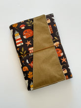 Load image into Gallery viewer, FOREVER COZY GREEN LARGE TRIFOLD COVER
