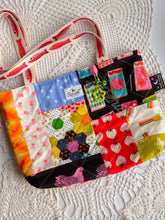 Load image into Gallery viewer, MAX WHIMSY QUILTED TOTE BAG