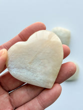 Load image into Gallery viewer, MOONSTONE CRYSTAL HEART