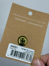 Load image into Gallery viewer, TOMATO MAGNETIC PIN / NEEDLE MINDER
