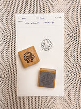 Load image into Gallery viewer, SEA SHELL STAMP

