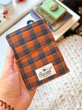 Load image into Gallery viewer, GINGHAM HEART QUILTED PASSPORT TRAVELERS NOTEBOOK
