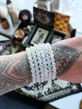Load image into Gallery viewer, ANGEL AURA SELENITE CRYSTAL BRACELET
