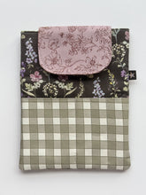 Load image into Gallery viewer, SECRET GARDEN JOURNAL POUCH
