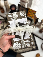 Load image into Gallery viewer, SOURDOUGH STARTER KIT
