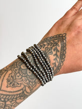 Load image into Gallery viewer, TERAHERTZ CRYSTAL BRACELET
