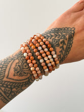 Load image into Gallery viewer, PINK AGATE BRACELET
