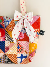 Load image into Gallery viewer, DETACHABLE FABRIC BOW
