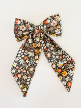 Load image into Gallery viewer, DETACHABLE FABRIC BOW
