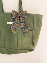 Load image into Gallery viewer, DETACHABLE FABRIC BOW
